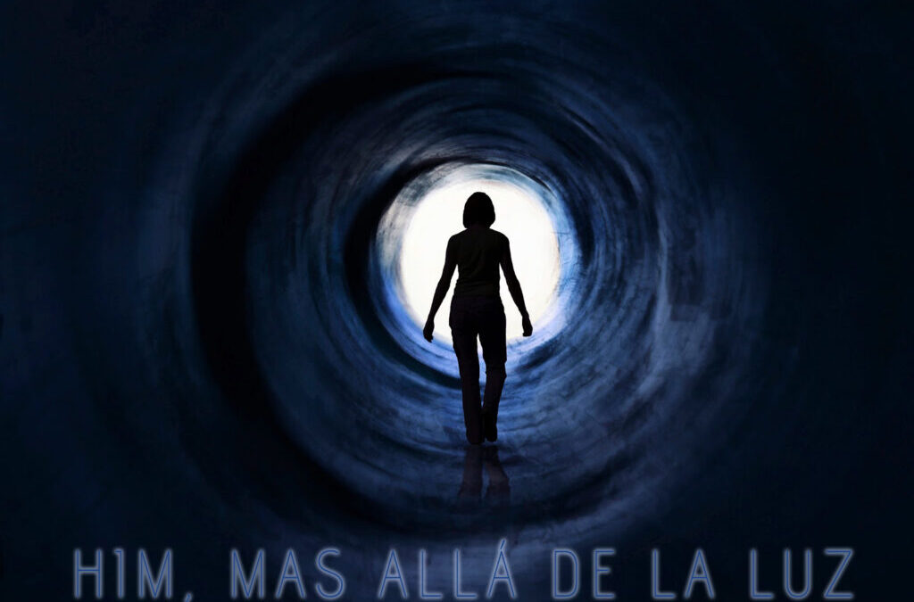Him «Más Allá de La Luz»