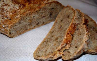 PAN DE CENTENO CON SEMILLAS