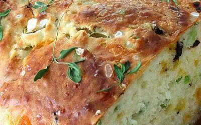 PAN DE OLIVAS CON HIERBAS