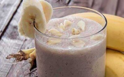 BATIDO DE BANANAS Y ALMENDRAS