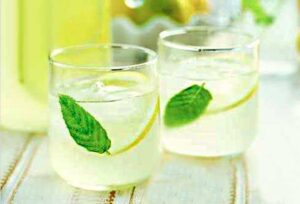Agua de verano en 5 pasos con resultado sensacional
