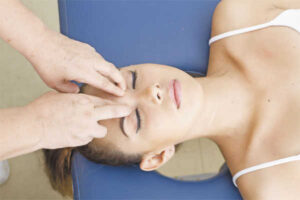 Digitopuntura y dolor de cabeza