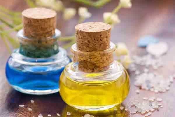 RECUPERA EL BRILLO DE TU AURA CON ACEITES ESENCIALES