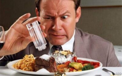 Intenso malestar estomacal evita estos 5 alimentos
